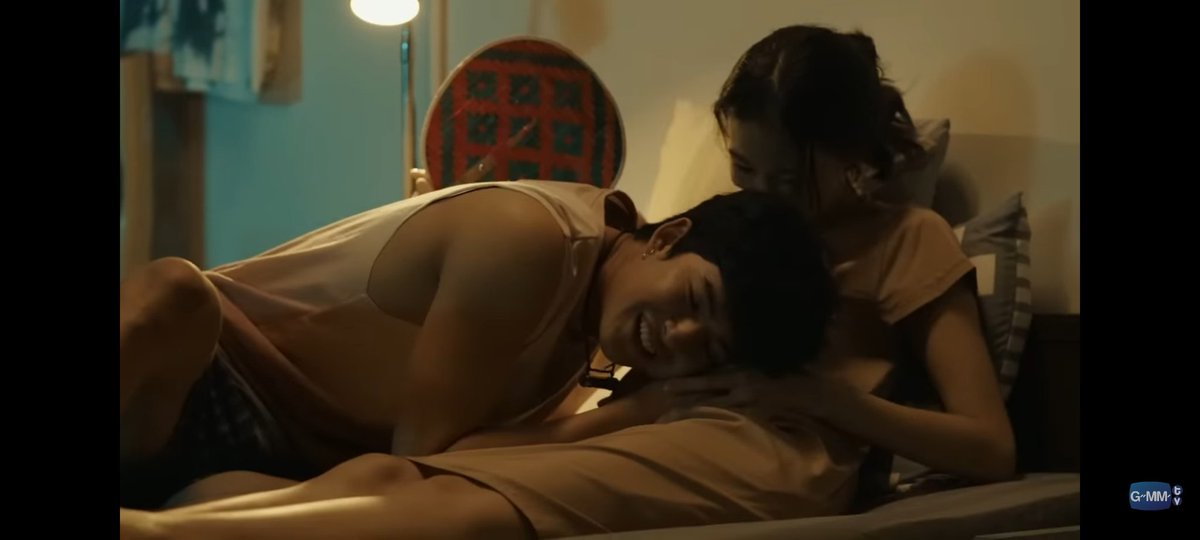 AriesLovesBl's tweet photo. So @mmarkpkk is getting married in the
#WarpEffect have a girl pregnant in #MoonlightChicken is the greatest best friend to Tinn in #MySchoolPresident and making out with Neo in the future in #OnlyFriendsSeries
#MarkPakin can play anything.
He is really amazing. https://t.co/Kzv9HByec5