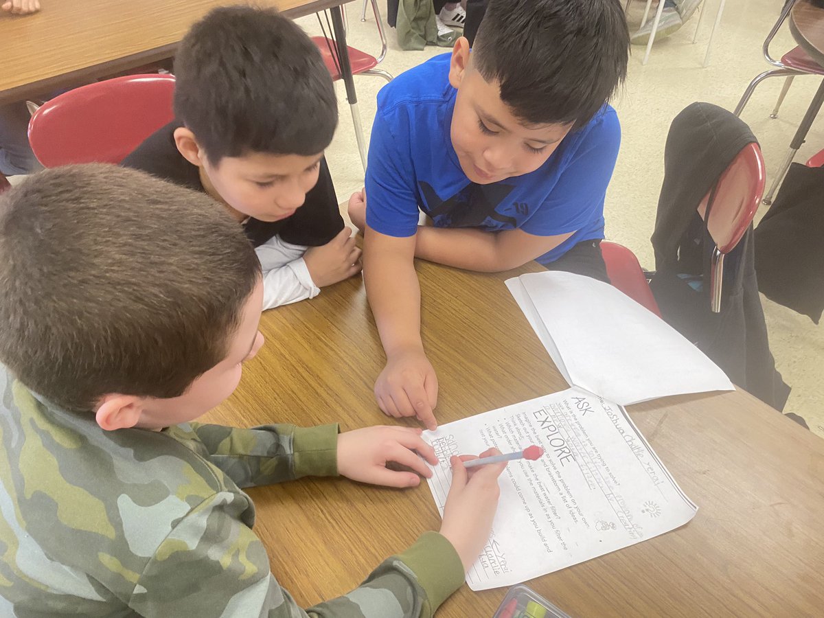 Kelly Thomson tweet media