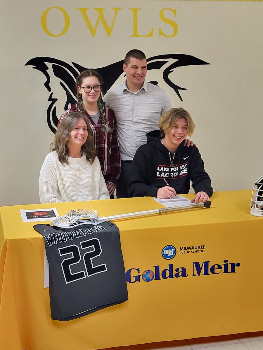 Congrats to Sr. Carson Pagel ('23), who recently signed his DIII commitment to study and play lacrosse at Lake Forest College in IL.  Carson was also recently named to the 2022 USA Lacrosse All-Academic team for WI.
<a href="/lfcmlax/">LFCMLAX</a> <a href="/LFCollege/">Lake Forest College</a>