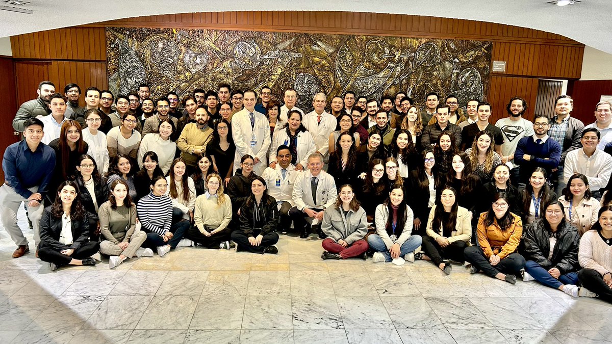 ¡Damos de bienvenida a todos los residentes de primer año que llegan al <a href="/incmnszmx/">INCMNSZ</a> ! 👏🏼
Mucho éxito y los mejores deseos al llegar a esta, su casa. 
#orgulloINCMNSZ 
<a href="/DrJoseSifuentes/">Dr. José Sifuentes Osornio</a>