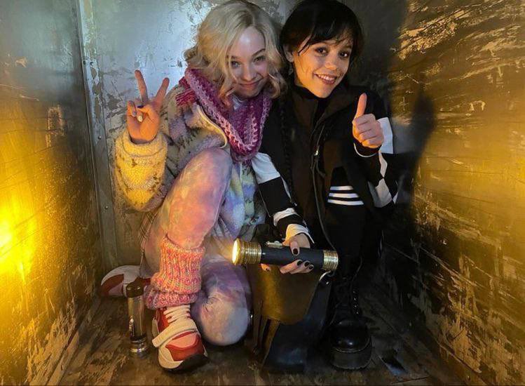 cherrysvish's tweet photo. Well…Me and my friend actually were the original Enid and Wensday?? #wenclair #wensday #enidsinclair https://t.co/HPTjlmlJio
