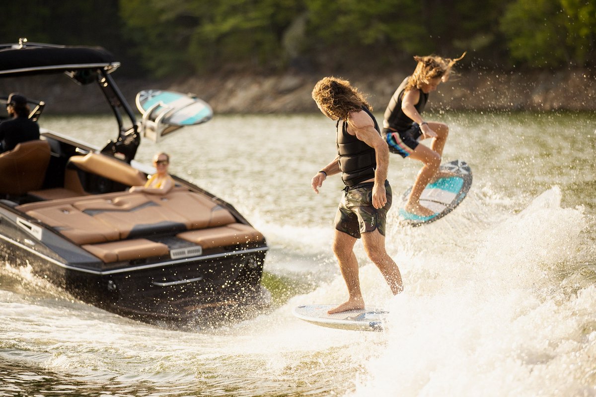 SupremeBoats's tweet photo. As much as 4800 pounds of ballast available in the 2023 Supreme S240 in as many as six different individually pumped locations distributed evenly throughout the wakesurf boat.
#supremeboats #s240 #wakeboat #wakesurfboat #wakesurf #wakesurfer #supreme #boats #wakelife #boatlife https://t.co/wPxophbqpC