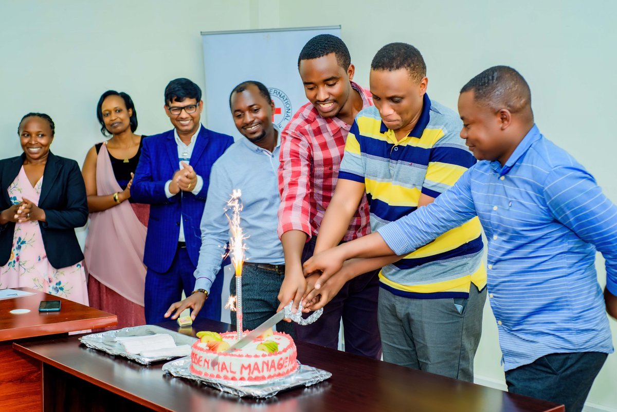 chu_butare's tweet photo. Kunoza serivisi niyo ntego! Ku bufatanye na @icrc_rwanda twongereye ibikoresho muri physical rehab. Dept ndetse n'abakozi barahugurwa.Abakenera insimburangingo+inyunganirangingo mutugane tubafashe kandi dukorana na mutuelle communautaire. Kubindi bisobanuro, hamagara: 0788653856 https://t.co/q6VKJhtLUy