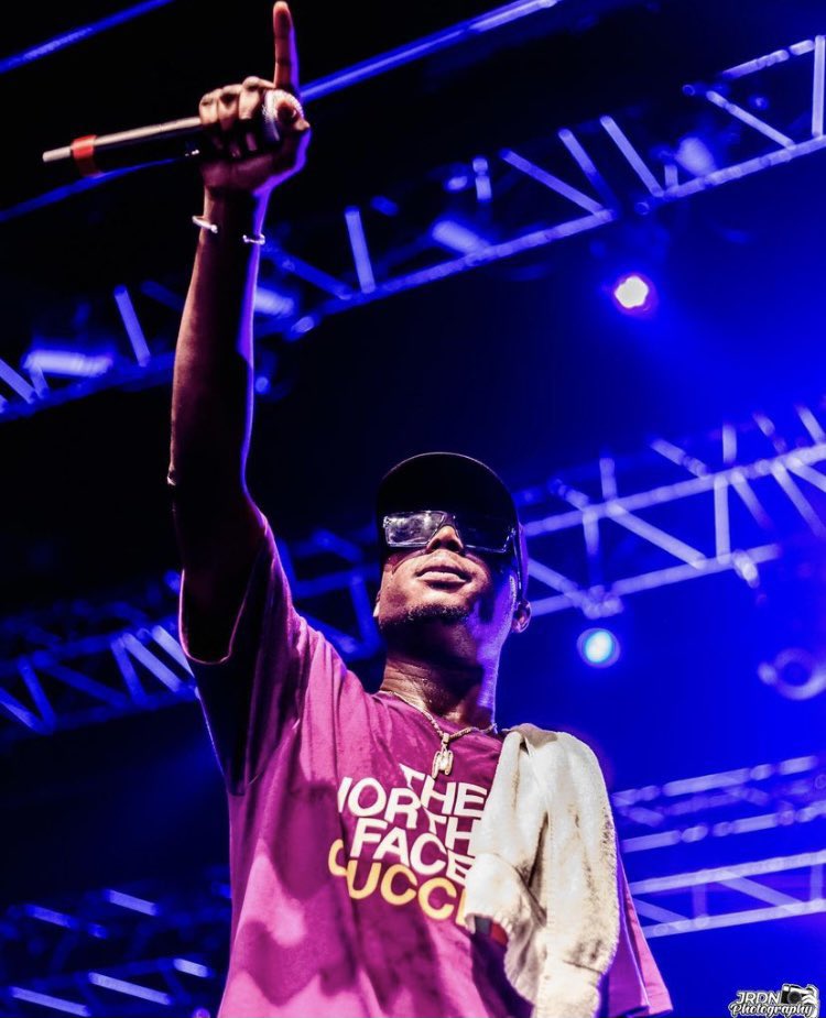 Kulturlesite_'s tweet photo. 🚨Ninho est le premier artiste à dépasser la barre des 150 singles d’or en France ! 🇫🇷📀

Il vient d’en obtenir 3 nouveaux aujourd’hui. https://t.co/JsxyPsvhIt