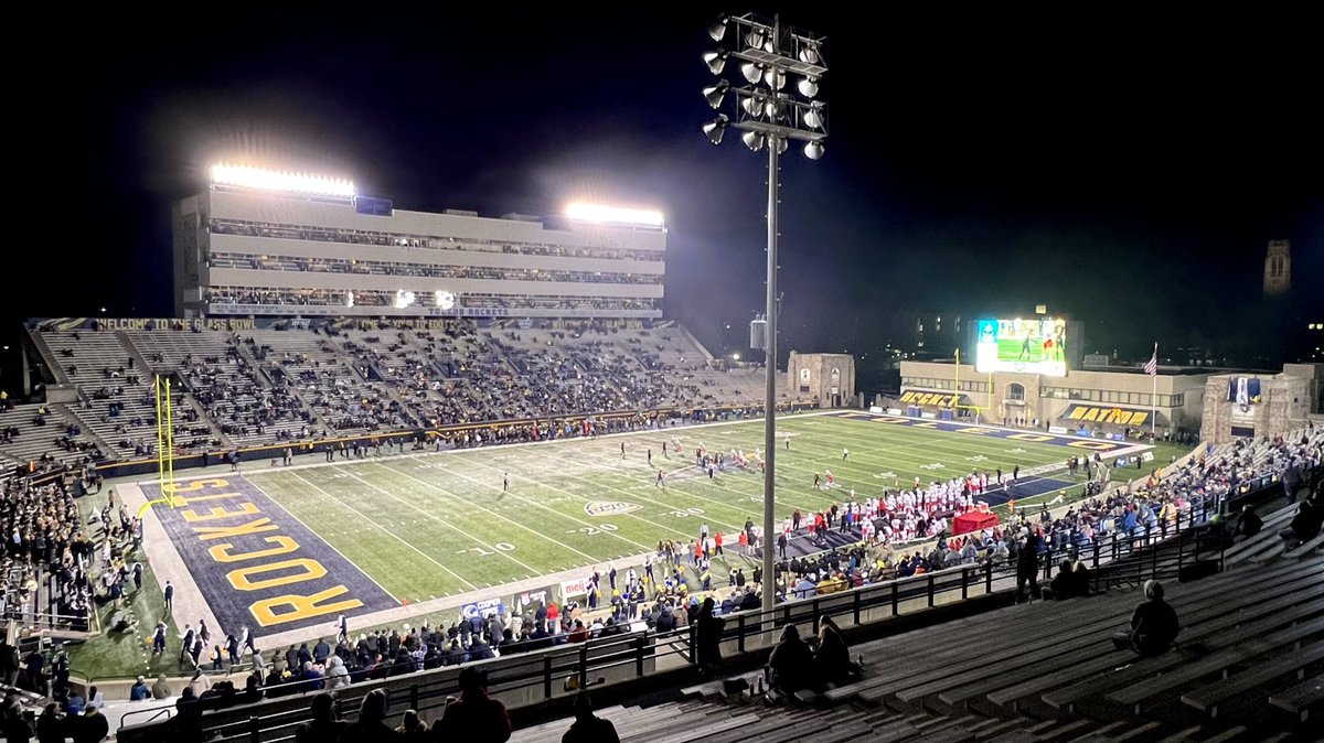 College Football Campus Tour tweet media