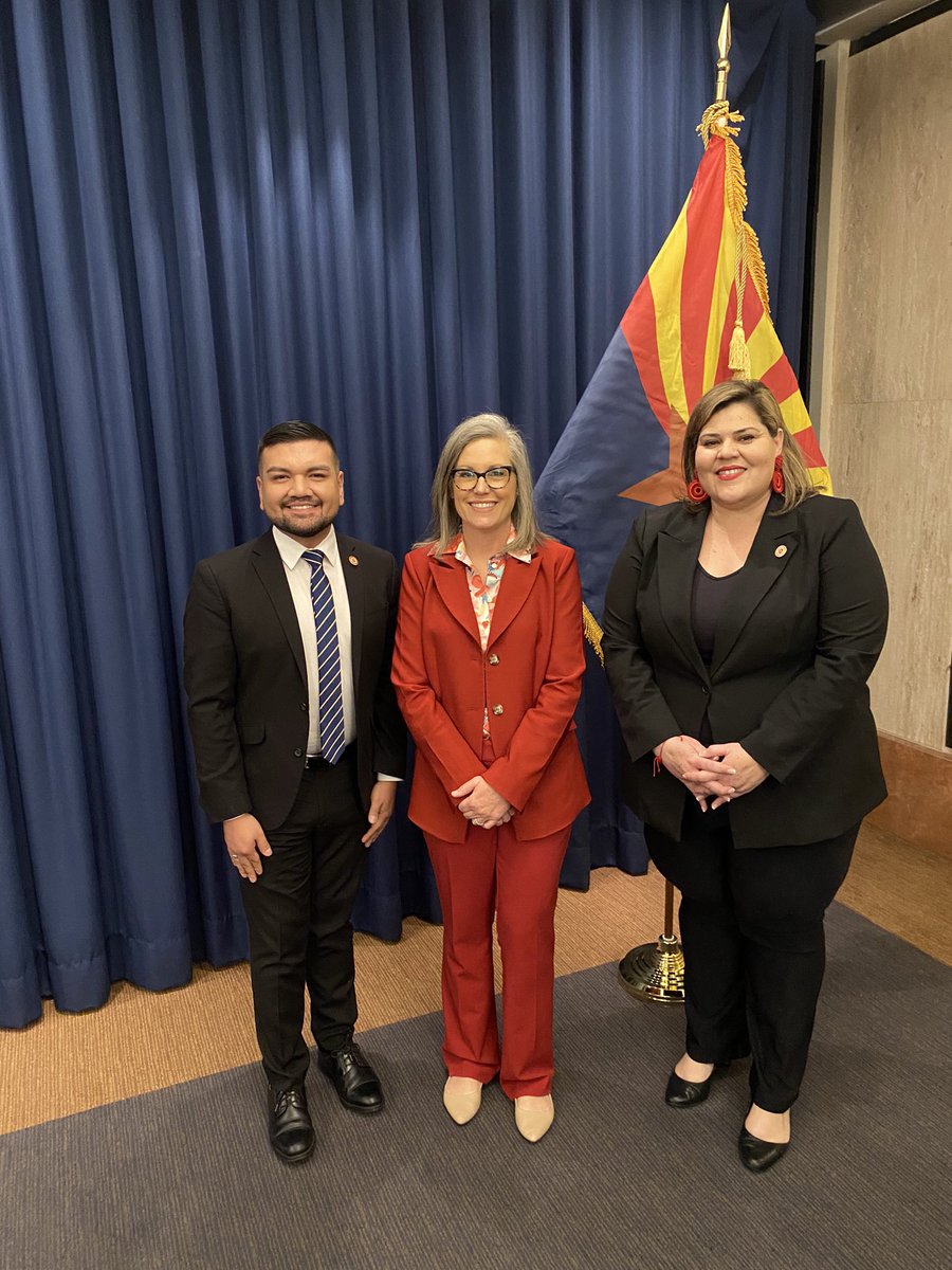 AZSenateDems's tweet image. A great morning at the capitol! ☀️ Legislative Democrats are working in partnership with Governor Hobbs to pass good policy and move our state into the future! #azleg #azgov