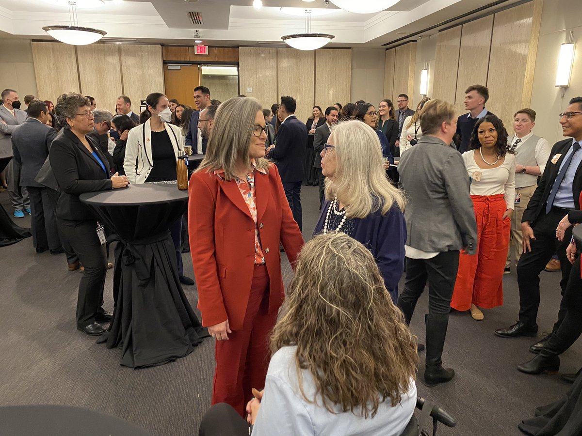 AZSenateDems's tweet image. A great morning at the capitol! ☀️ Legislative Democrats are working in partnership with Governor Hobbs to pass good policy and move our state into the future! #azleg #azgov