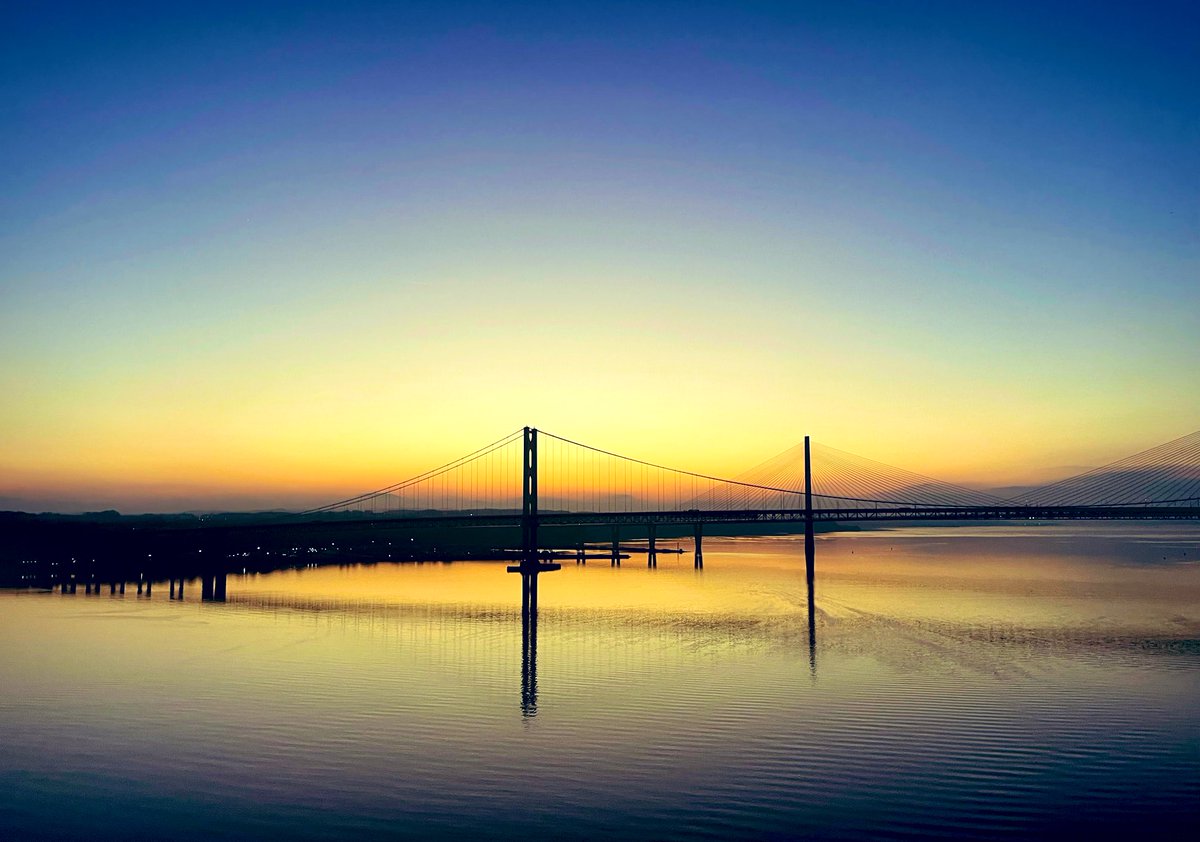 Managed to catch the sunset over <a href="/EdinburghAirpo1/">EdinburghAirport(no)</a> on the train home and the bridges! <a href="/NewForthBridge/">Queensferry Crossing</a> <a href="/forthroadbridge/">Forth Road Bridge</a> <a href="/ScotRail/">ScotRail</a> #mondayfeeling #Edinburgh #sunset #Sunsets #sunsetphotography