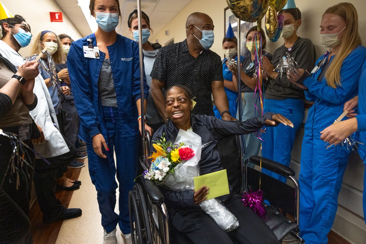 Colette Hurd needed two new lungs and a kidney, but her high antibody count made it nearly impossible to find a donor match. @RadioHealthJrnl explains how creative thinking helped save Colette’s life. @NM_Lung @NM_Transplant @NorthwesternMed 

LISTEN: bit.ly/3K63Bu6.