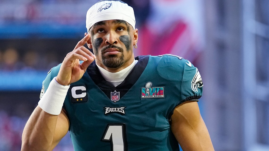 thomasrp93's tweet photo. Jalen Hurts received the highest passing grade ever given in a Super Bowl (92.9).

His overall grade (92.2) is 2nd only to Nick Foles.
#Eagles https://t.co/q5YRnXiN0Q