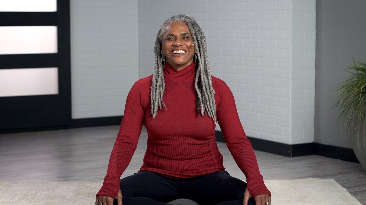 Wellbeats's tweet photo. With over 20 years of teaching experience, #Wellbeats instructor Jan J. finds joy in bringing the love of yoga to all she meets. Why yoga? βA lot of people go to yoga for the physical part of it, but for me it was more of a spiritual connection.β β¨πͺ· #WellbeatsForAll https://t.co/9HtjXbrQh1