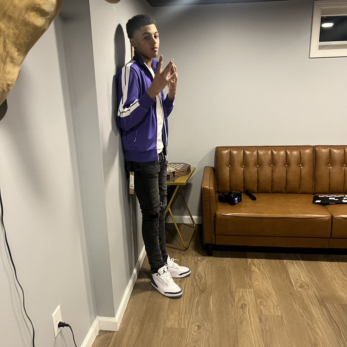 rchsnnrs's tweet photo. When I think about it
Yeah I scheme about it
Got to be about it
I don't dream about it
🦅💜! #longlivety #veeskiland https://t.co/1AfKIiGr7F