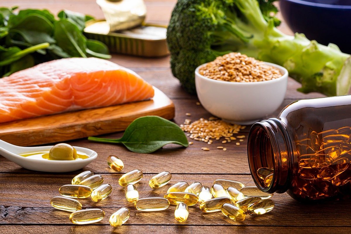 #GoodReview #Omega3s🐟💊

The influence of dietary and supplemental #Omega3s on the #Omega3Index: A scoping review
 
ncbi.nlm.nih.gov/pmc/articles/P…

No EPA/DHA protocol improved #O3i from <4% to >8%, suggests high doses/longer time required. Altho still #correl only to CVD.

#plantbased