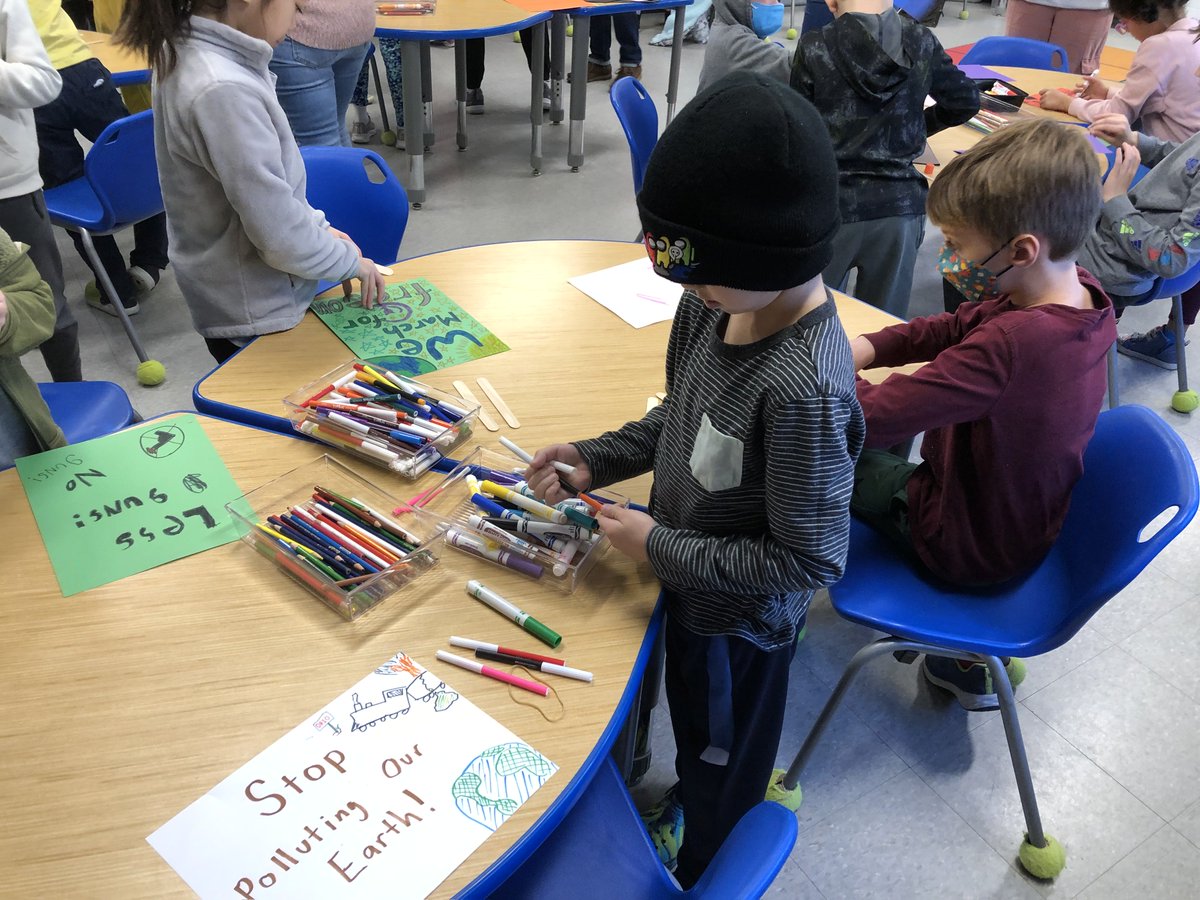 IDEALabA2STEAM's tweet image. Guest readers and art projects. #NAAPID at @A2STEAM  @a2schools @JamallBufford