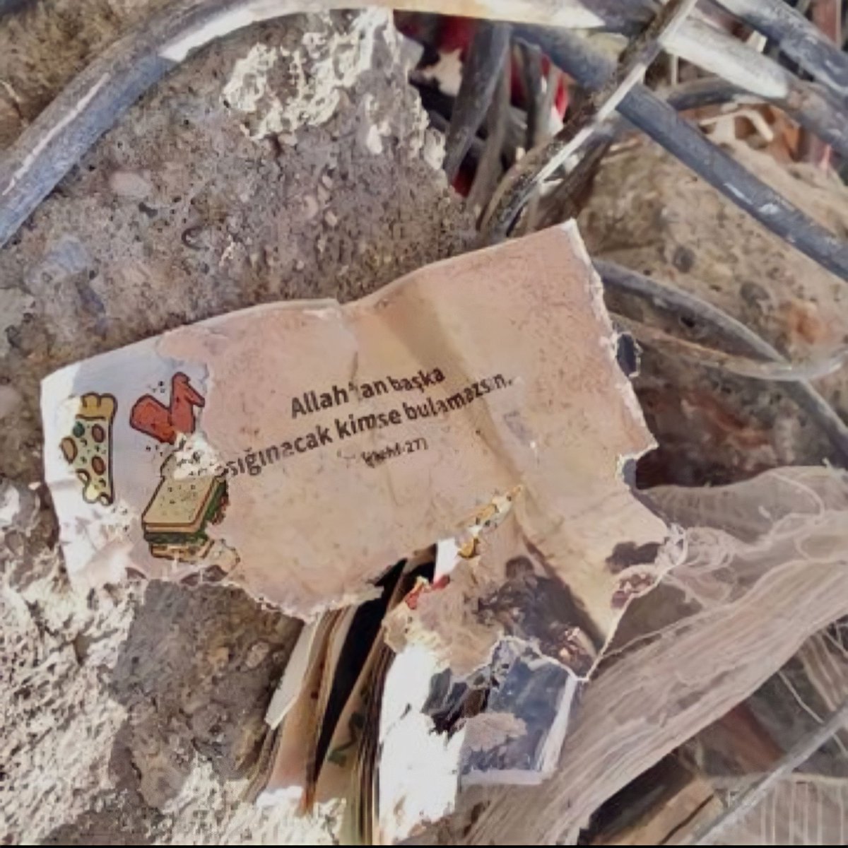 Ayşegül (@kccaysse) on Twitter photo 