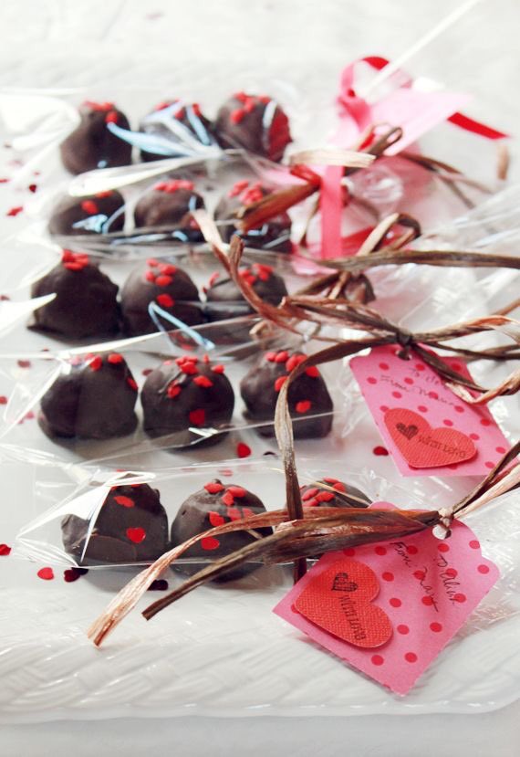 dominanct's tweet photo. Knockkk knockkk ada paket buat kamu 💌 

Happy valentine day 💝 semoga kamu selalu di kelilingi hal hal baik, selamat hari kasih sayang 🫶🏻

t. @rcmeoz https://t.co/LiXeMvZkGB