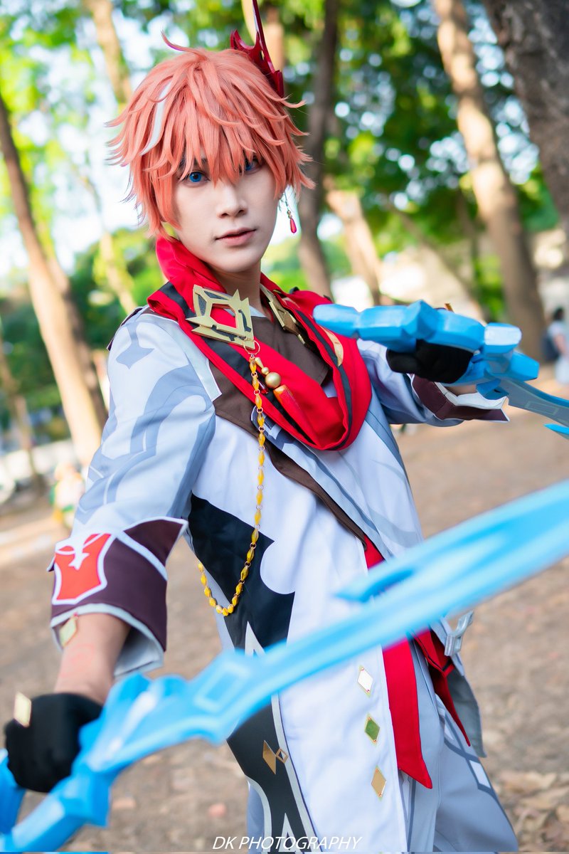 IkedaIsora's tweet photo. Tartaglia " Childe " Quan Chấp hành  thứ 11 của Fatui.

--------------------------
Character: Tartaglia " childe " | Genshin Impact.
Cosplayer: Isora.
MUA: Tú Trương.
PTG: Thanh Duy DK
--------------------------
#Isora #Cosplay #GenshinImpact #tartaglia #Childe https://t.co/c90sD0vk97