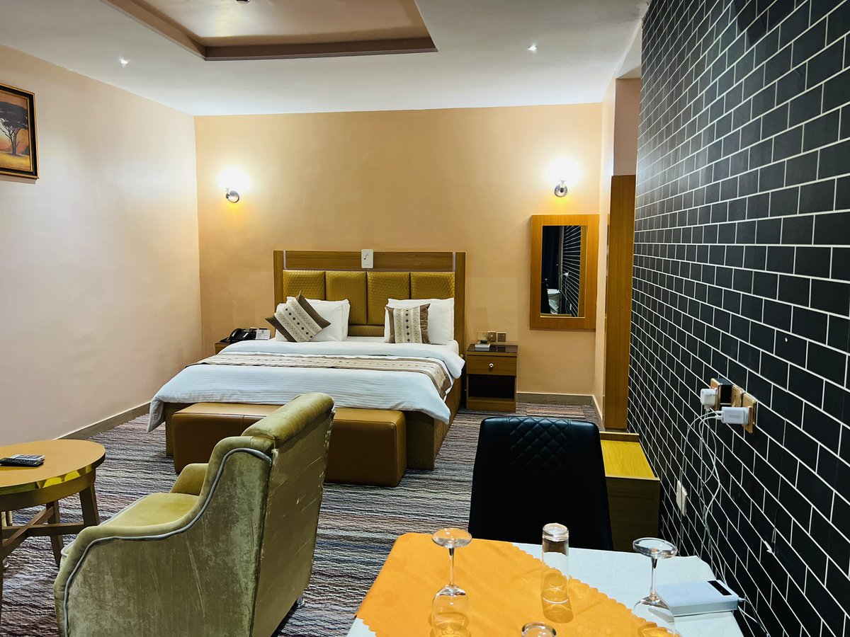 C W E  tweet media