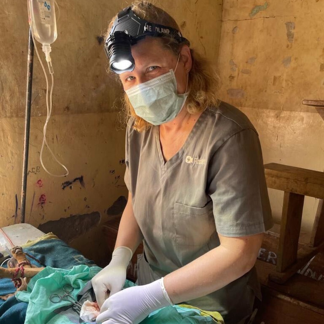 WVScharity's tweet photo. Thank you to our amazing group of volunteers who joined us in Tanzania for this two-week outreach project! 

Working alongside Mbwa Wa Africa and our sister charity @MissionRabies we have been spaying, neutering and vaccinating dogs to create a healthier canine population 🧡 https://t.co/QzPs3si71x