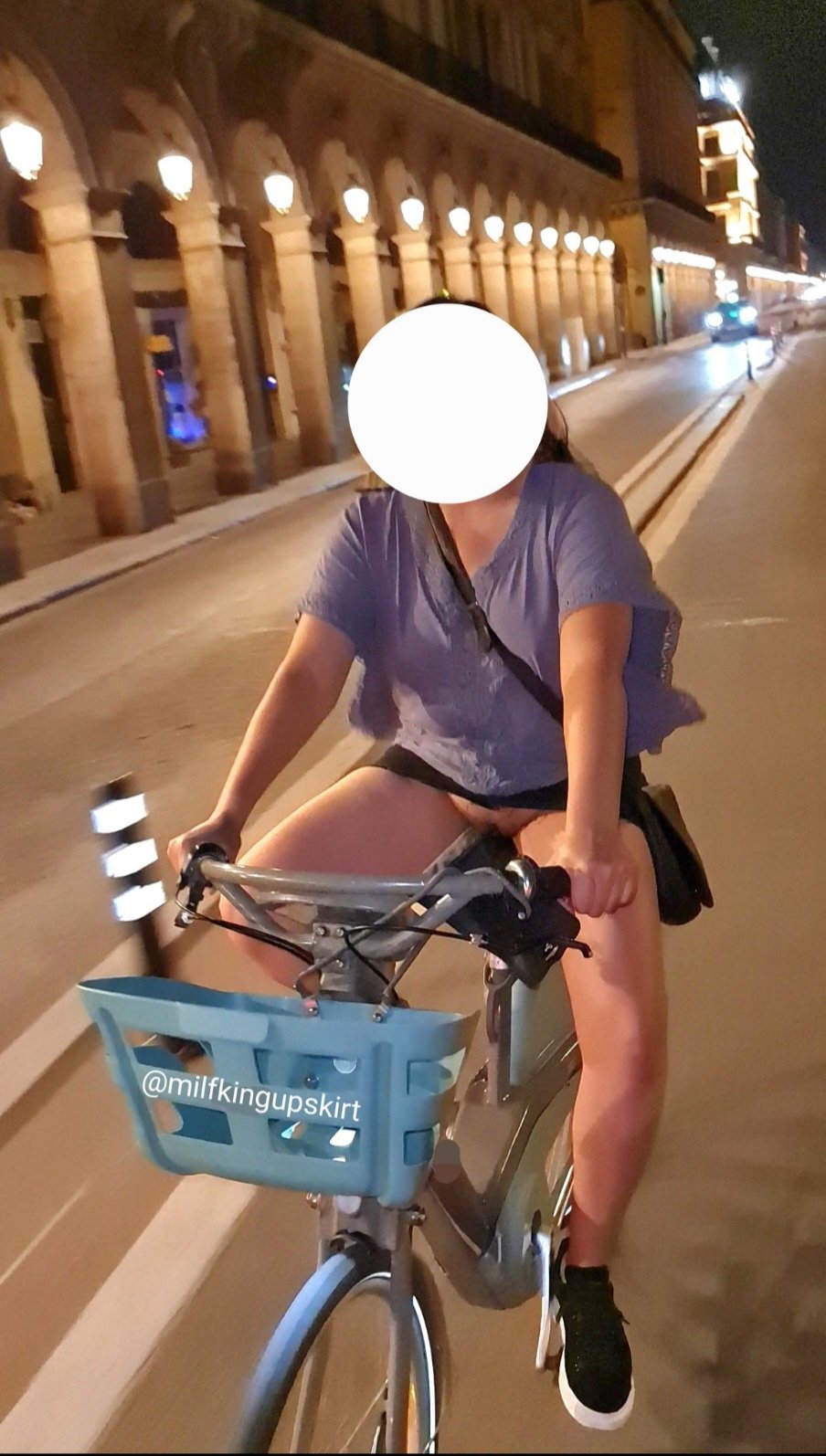 Milfkingupskirt On Twitter Bike Ride Bigpussylips Pussyflash