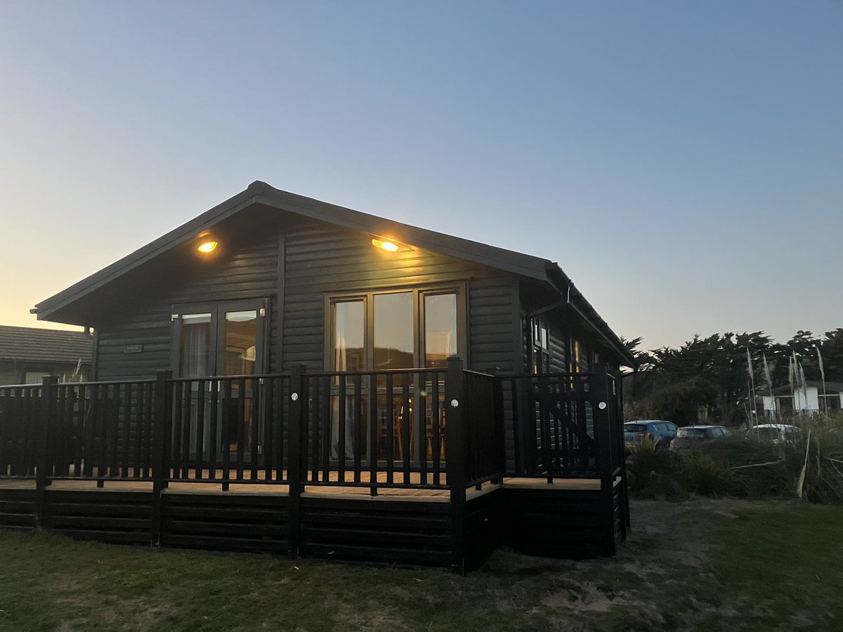 Ron_ejuleff's tweet image. Did someone say it’s #ValentinesDay 2moro? Home for the next 4nights. #RudaHolidayPark #Croyde #Devon @Parkdeanresorts 👌😍🍻