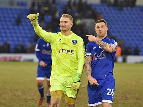 Happy Birthday to former Oldham Athletic goalkeeper & massive fan favourite Connor Ripley    