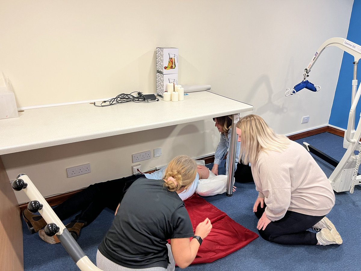 samboyd4097's tweet photo. A bit of Moving & Handling training today. Well done all a great afternoon of practical following a morning if theory. Scenario 1. #slidesheets #hoist #creativesolutions #safetyfirst #teamwork @AlyMcKechnie @BenVale87 @bonellie_emma @MaryMcKechnie93 https://t.co/8HZDseWtE3