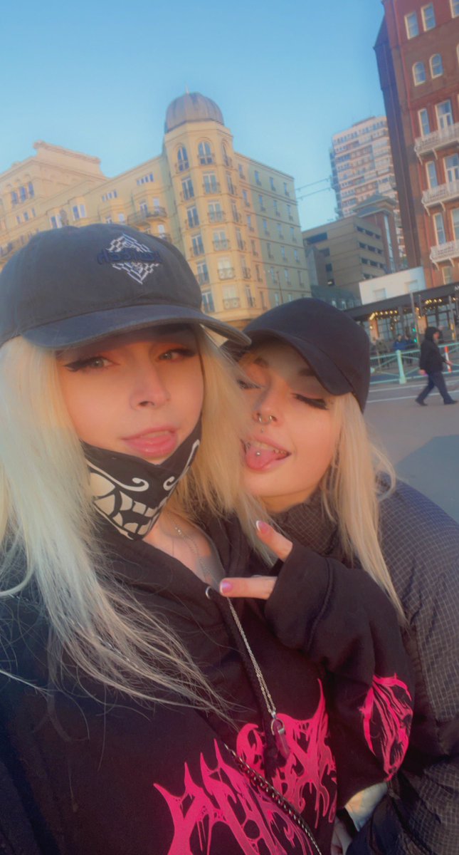 Trash Dog Stoner on Twitter "RT obkatiekat Let our lil getaway begin 💜"