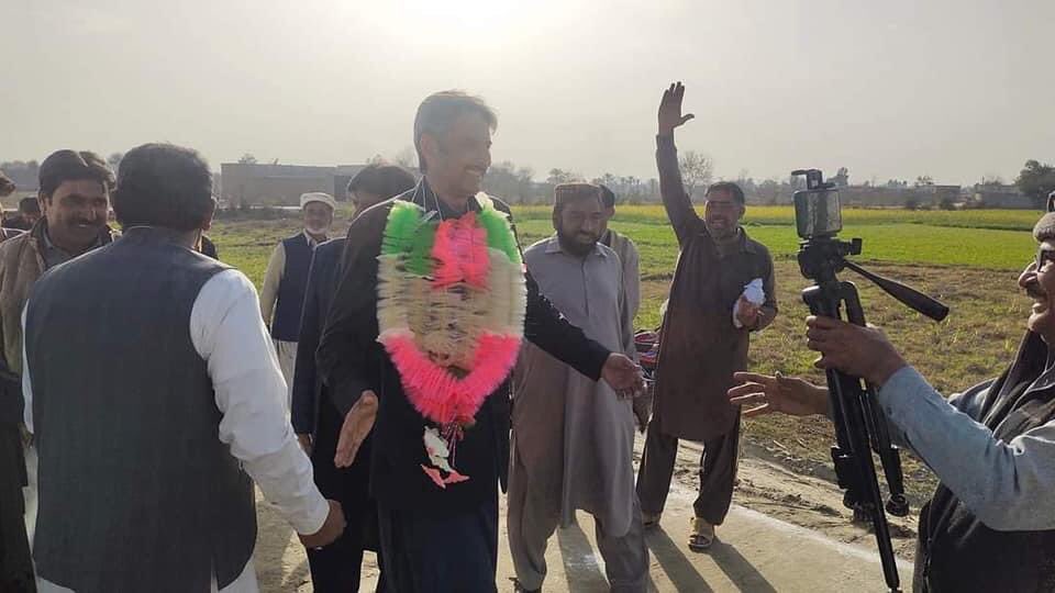 PaharpurPpp's tweet photo. منزلیں بہادروں کا استقبال کرتی ہیں
بزدلوں کو تو راستوں کا خوف مار دیتا ھے
🍁🍁@ahmadkundi @fkkundi @PppDera @PPPMediaKP https://t.co/S1B3s6HA6U