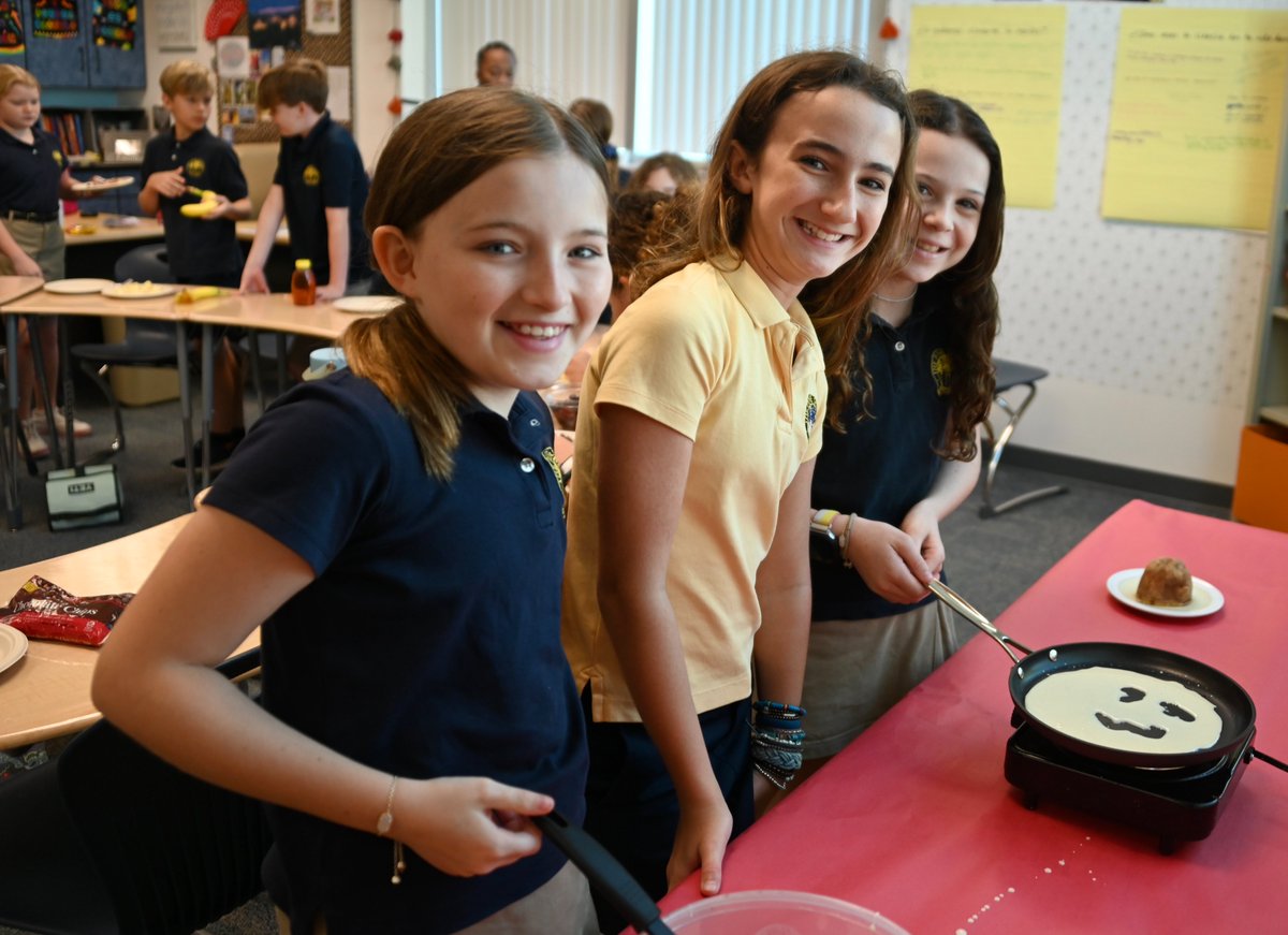 ThePineSchool's tweet photo. World language classes celebrated La Chandeleur (national crepe day). Students explored the origins of this celebration and tried their hand in making their own crepes - including the traditional ‘good luck’ toss.
#PineSchool #PineAcademics #PineDifference https://t.co/I59lg8ADXt