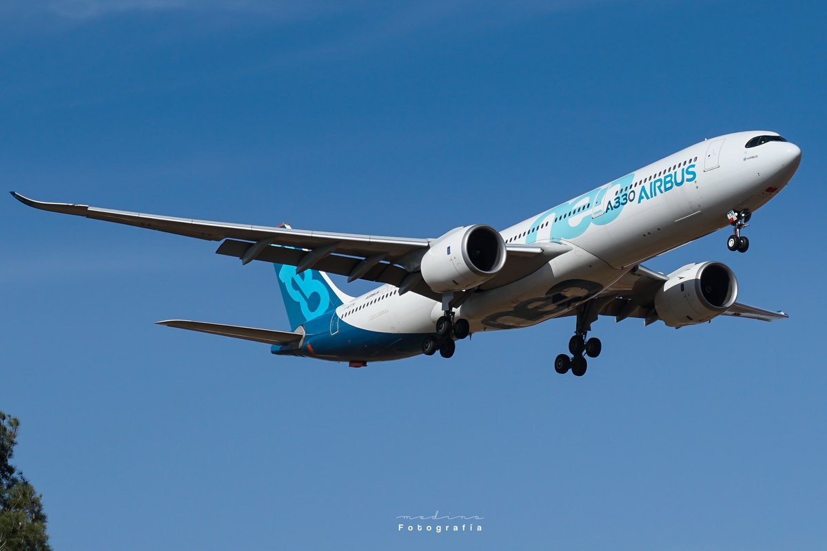Visita de hoy a @SevillaVuela, procedente de #Toulouse, aterrizó sobre las 12.30 h.
A339NEO // F-WTTN

<a href="/controladores/">😉Controladores Aéreos 🇪🇸</a>