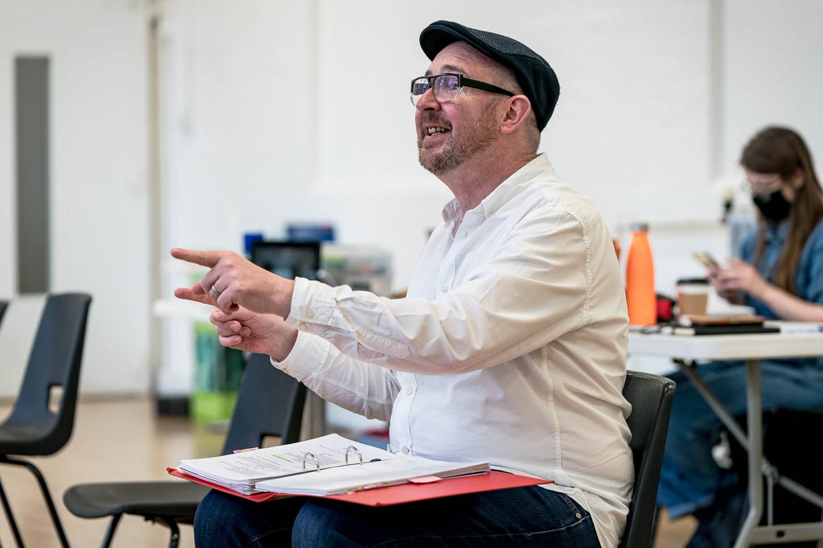 🥳 We're so proud of the incredible Matthew Parker for winning the #Offies2023 Director (Musical) Award 🏆 for #JSTThrillMe🔥