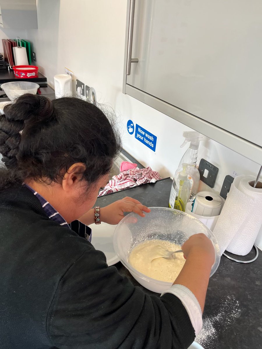 Gateway_LLW's tweet photo. It’s an early pancake day today at college! #healthy #breakfasts #flippingfun. https://t.co/5hMYnCmC9y