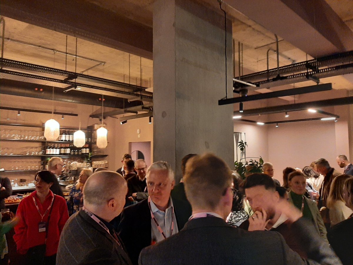 mcrMIPIM's tweet photo. 🔊 This evening we're bringing together the Manchester at MIPIM delegation at @TheBeeswingMcr providing an opportunity to network and discuss the exciting growth opportunities across Greater Manchester as well as our programme for the event #mcrMIPIM @KampusMCR @marketing_mcr https://t.co/SOulLxSUw9