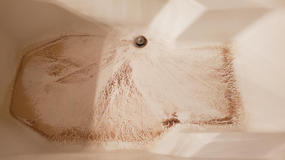 sixstringsolace's tweet image. Hey @nwnatural, we still need clean water from your subsidiary Blue Topaz Utilities in Texas.  This was a bathtub in our neighborhood this weekend.  Any interest in helping us?