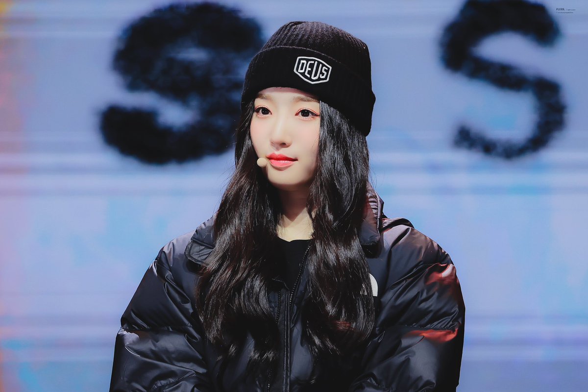 fluer0209's tweet photo. 230213 #tripleS #트리플에스 #김유연 https://t.co/uX6I6gi3Bo