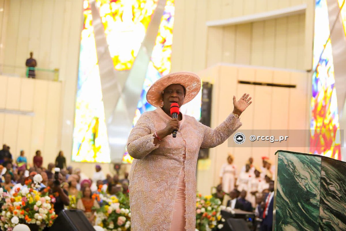rccghq's tweet image. A big congratulations to @RCCGCityofDavid on the dedication of their #TrinityTowers.
As @PastorEAAdeboye pronounced it a “House of Prayers”, we pray God will always answer prayers raised in it in Jesus Name.