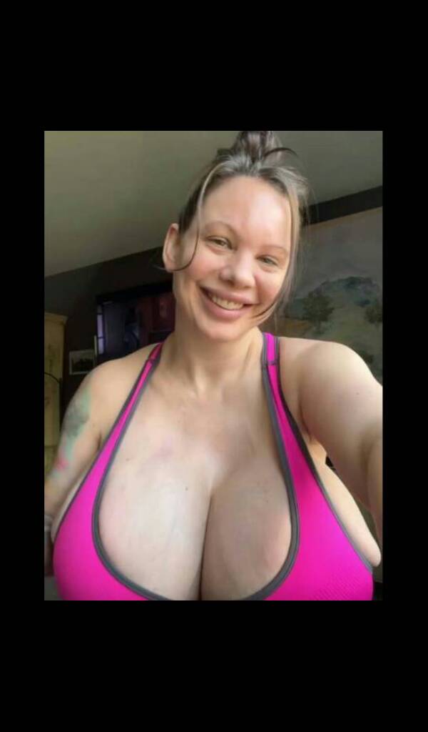 MrBrittanyXOXO on Twitter: "RT @Ricardo87857920: 💗😍 @thebrittanyxoxo 💗😍 @MrBrittanyXOXO"