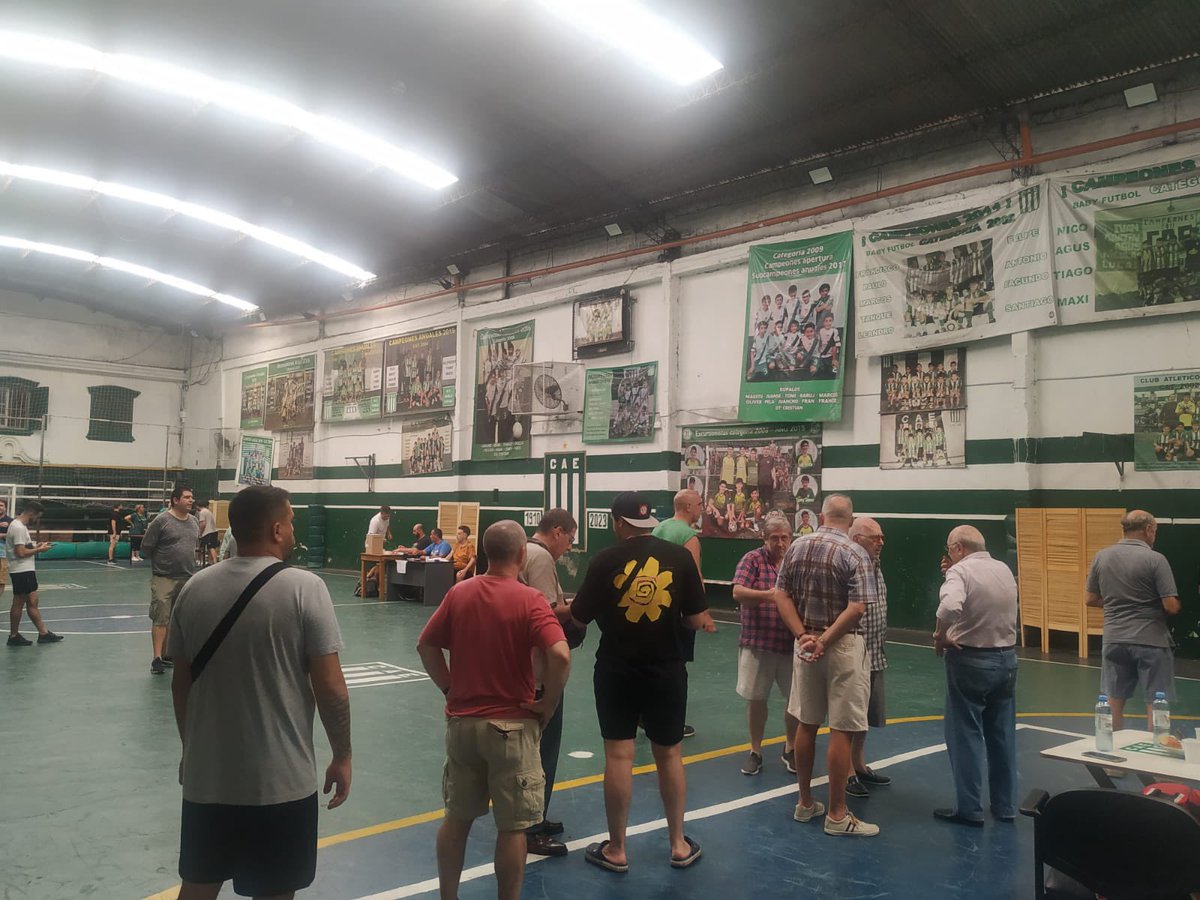 JMendezCartier's tweet photo. 🗳️🇳🇬🤝 ¡72%! Muchas gracias a las familias que se acercaron a votar, después de casi 20 años sin elecciones: ganó Excursionistas. Sigamos haciendo el Club que todos/as queremos: ¡vamos por más, vamos por todo! https://t.co/kNXCkyGm2I