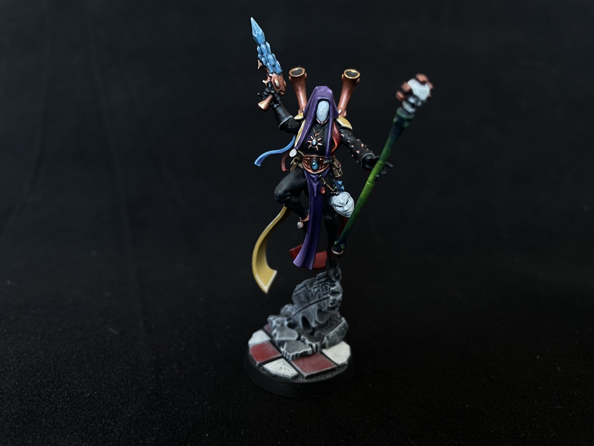 BoeckmannAdam's tweet photo. Some Harlequin characters fresh off the paint table https://t.co/UXDxai1brN