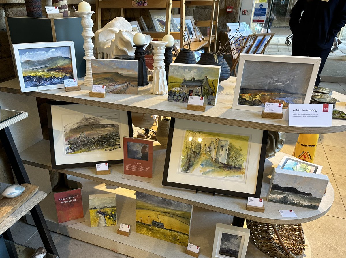 staithesartist's tweet photo. Beautiful day at #Chatsworth. My new pieces now on display at the @PDArtisans #showcaseintheshop On until 5th March https://t.co/BizY6zhAuI