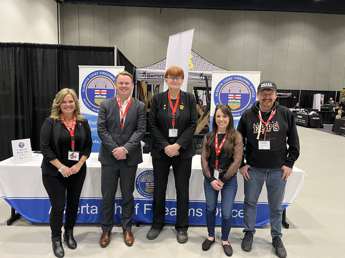 TWilsonOttawa's tweet photo. Great visit from Alberta Solicitor General and Minister of Justice, Tyler Shandro at the @csaaaofficial industry only trade show. Complete with RCMP/NWEST and CFO presentations on ghost guns and straw purchasing 🇨🇦 #CSAAA #TeamCCFR #csaaatradeshow #GodBlessAlberta https://t.co/TXEu6nWgqi