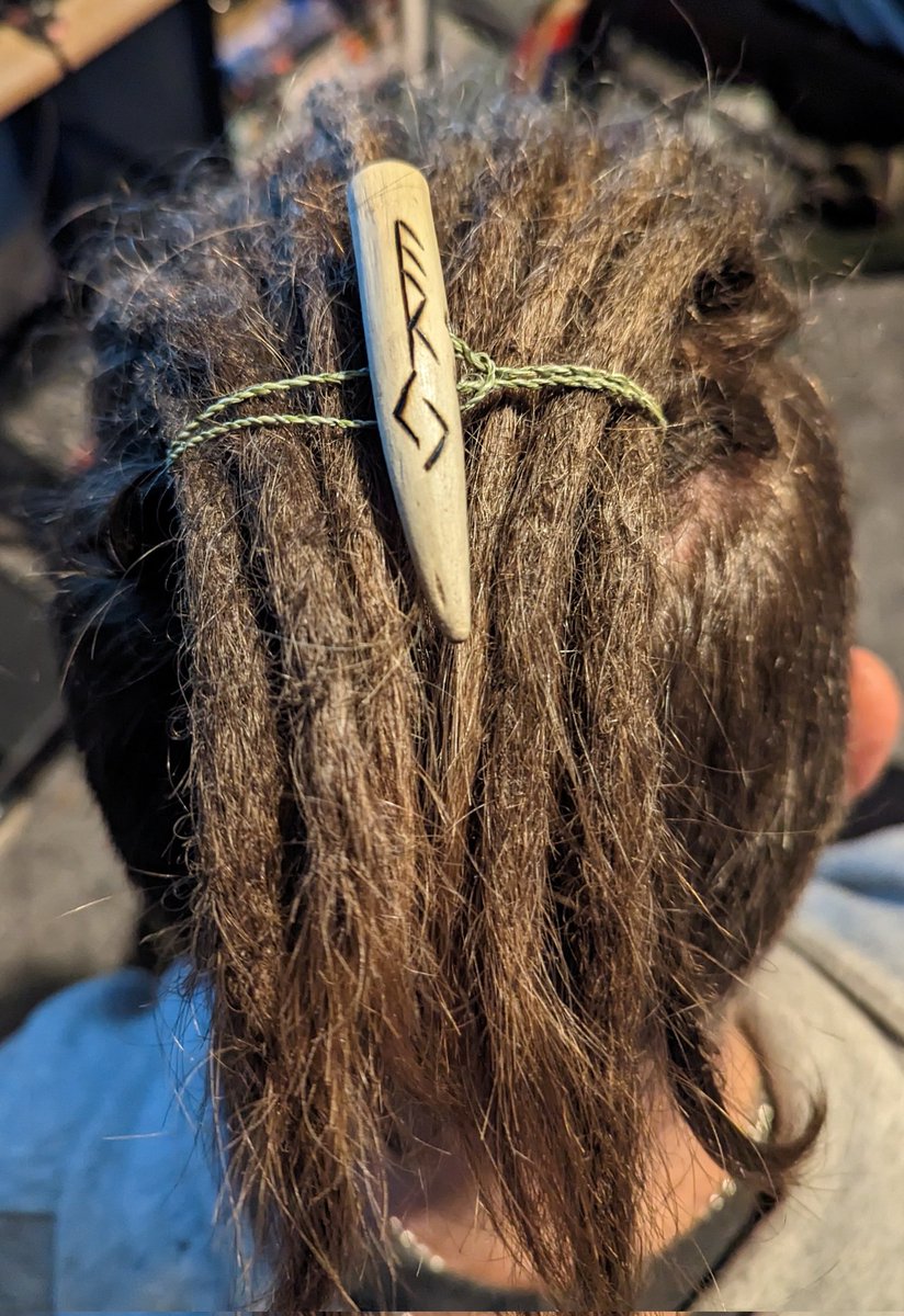 BenRune85's tweet image. Hair tie for my dreads using hazel with a burnt in bindrune #norse #rune #bindrune