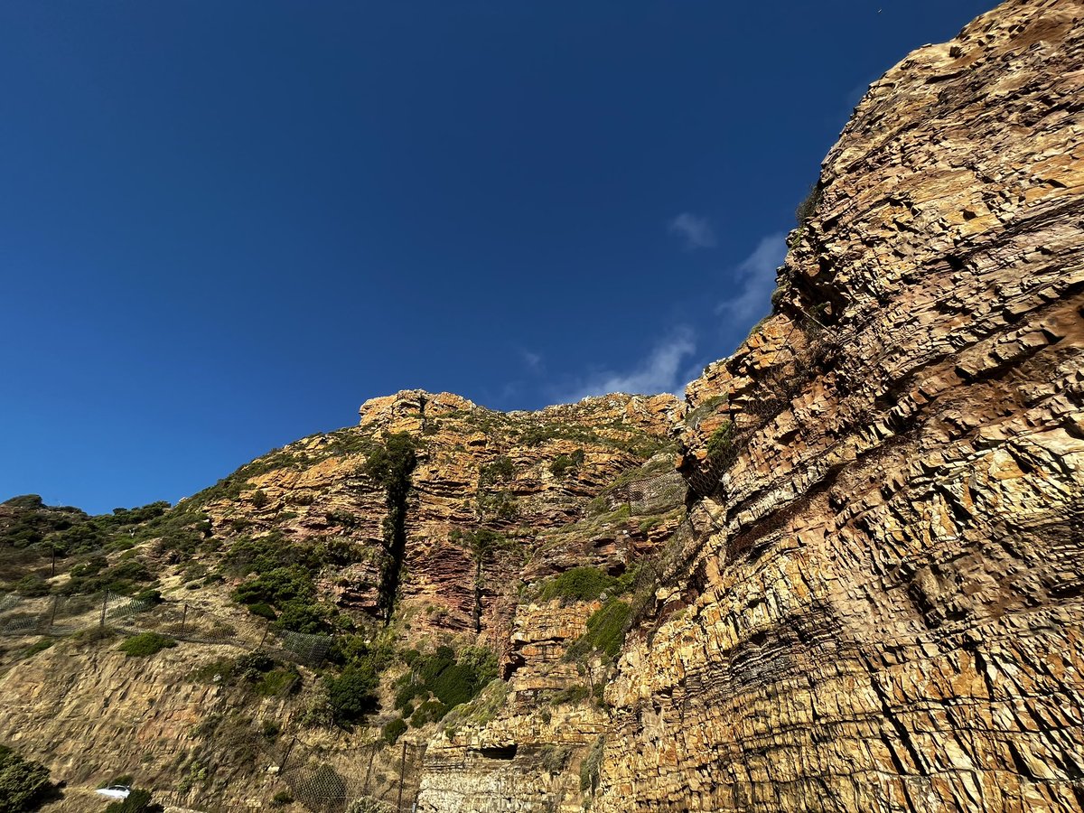 What a scenic route 😍
#chapmanspeak #CapeTown