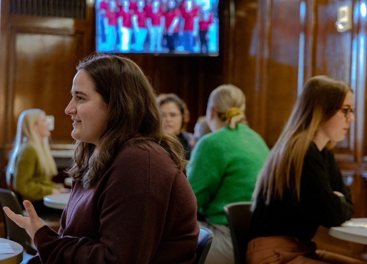 HDFS_iastate's tweet photo. In Professional Practice, Reflection, and Discussion, students practice interviewing skills to prepare for career fairs. Faculty volunteer time to work with pairs of students in a mock interview. It is an excellent way to receive feedback in a supportive environment!💼
#HDFSproud https://t.co/MN8k1ho7M8