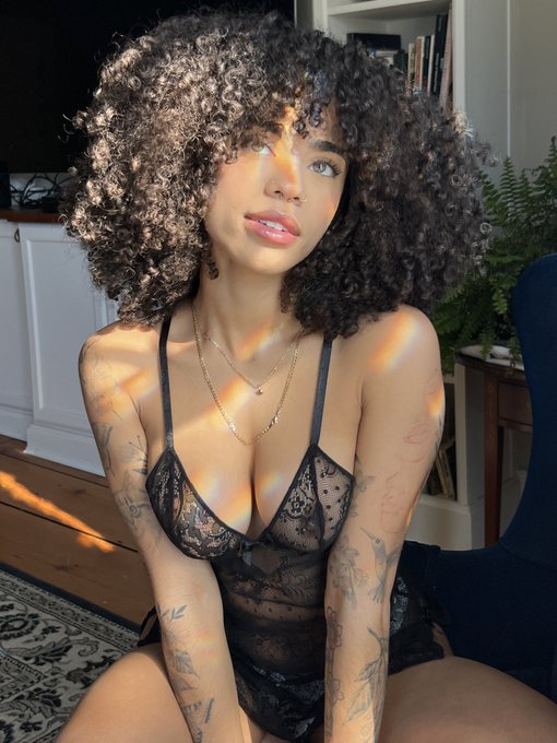 They&rsquo;re soft and squishy :) https://t.co/AaY2xXXSPX