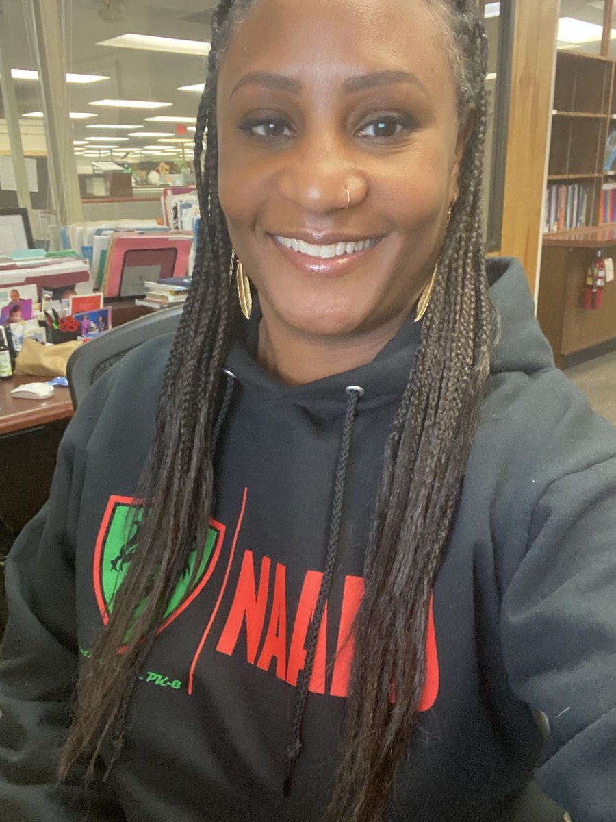 Kisa Hendrickson tweet media