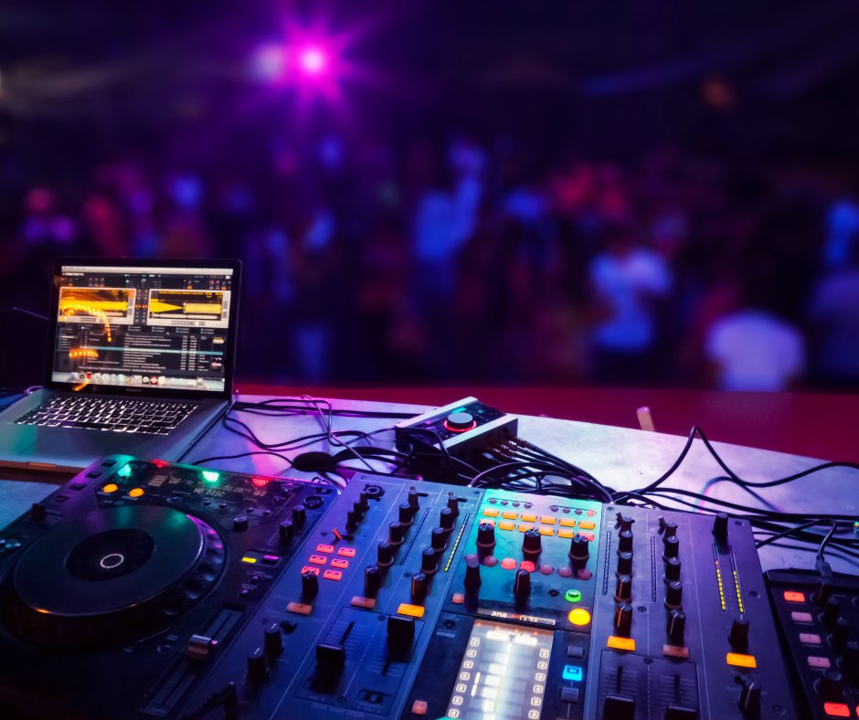 Next month, we're dropping with an artist who has over 100 million followers across their social media accounts.✨
 
Any guesses?

lgndmusic.com

#music #NFT #virtualvinyl #digitalcollectibles #lgndmusic #lgnd #futureofmusic #artists