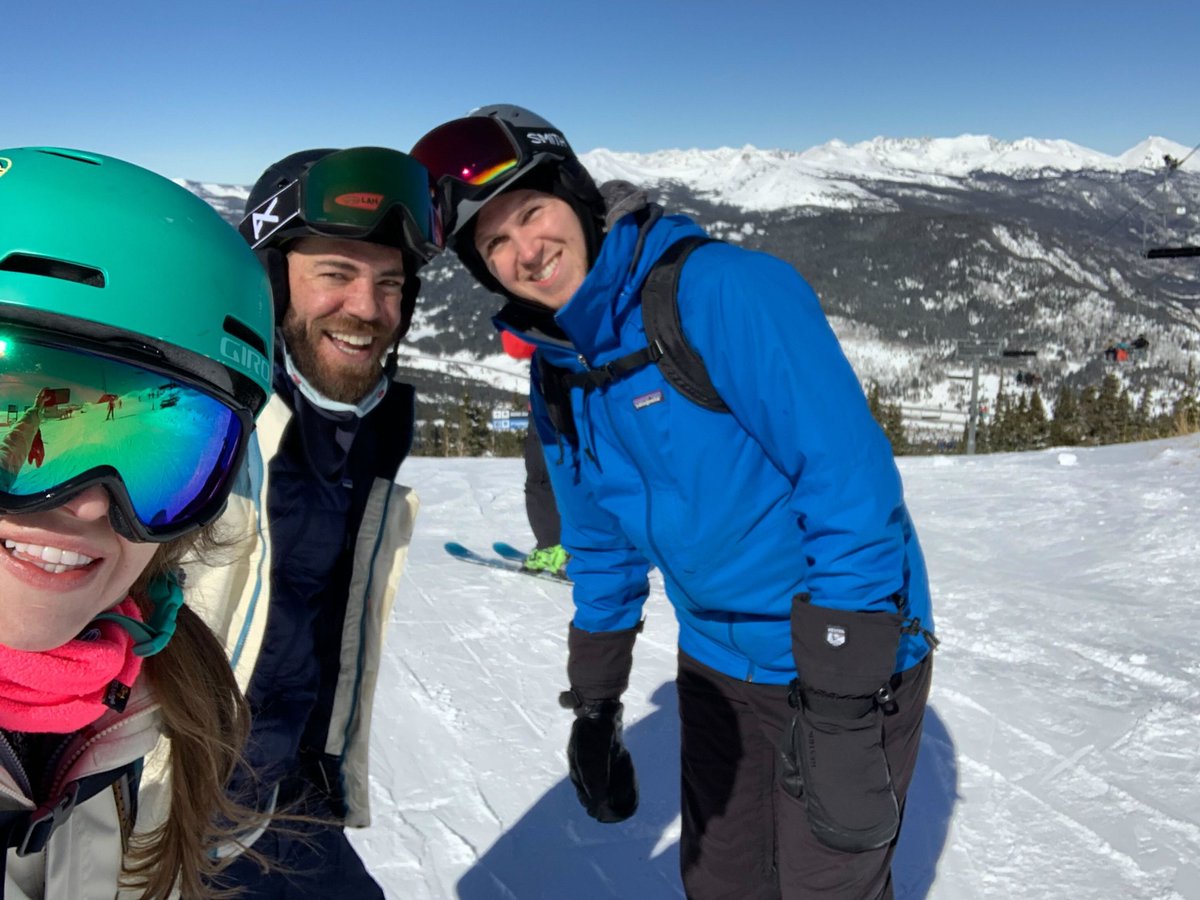 fastly's tweet photo. ๐ธ Throughout the year we observe #WellnessDays to ensure all Fastlyans have ample opportunities to nurture their #mentalhealth, whether that's a bike ride, taking on the slopes โท๏ธ, or a spa trip! Here are just some highlights from last Friday! ๐ https://t.co/lpXPoHmCiZ