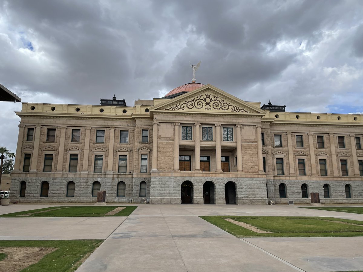 samiasalahi's tweet photo. I went to the state capital today! #firsthousemeeting https://t.co/LlePkH6veM